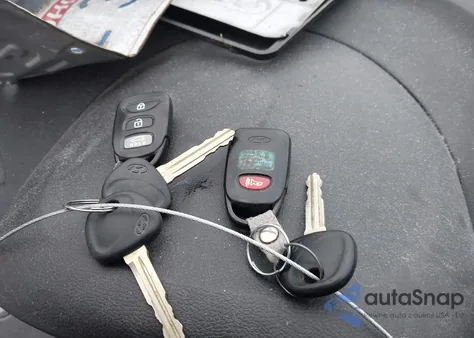 2013 Hyundai Elantra Gls z USA, uszkodzony, nr VIN 5NPDH4AE6DH331475